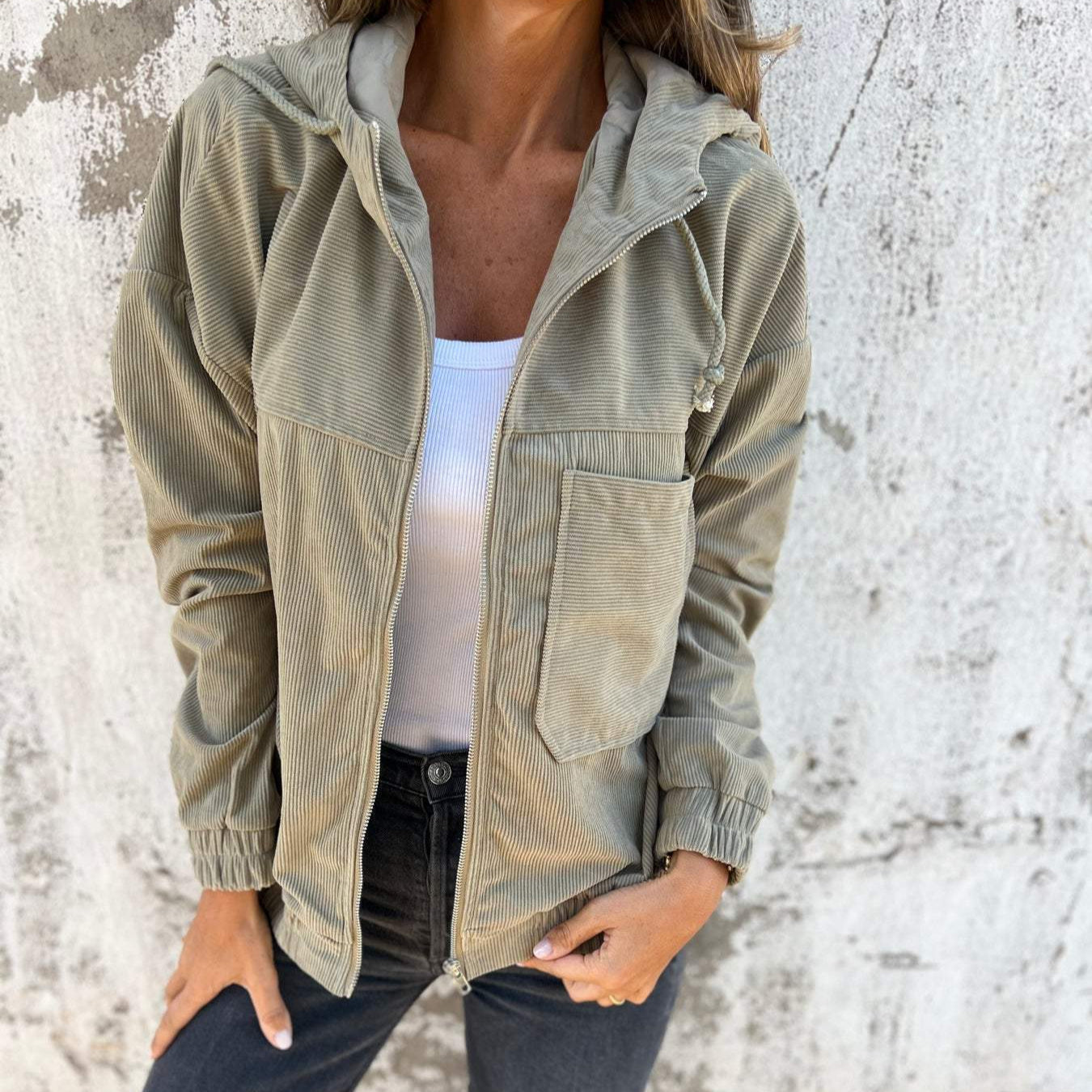 Damen - Stilvolle Cordjacke - Hochwertiger Stoff - Zeitloser Chic für jede Gelegenheit