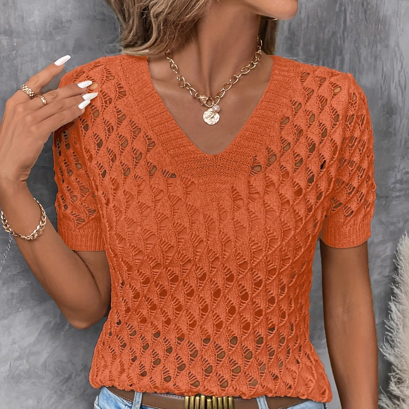 Damen - Eleganter Kurzarm-Pullover - Spitzengewebe - V-Ausschnitt mit Spitze - Stylisches und vielseitiges Top