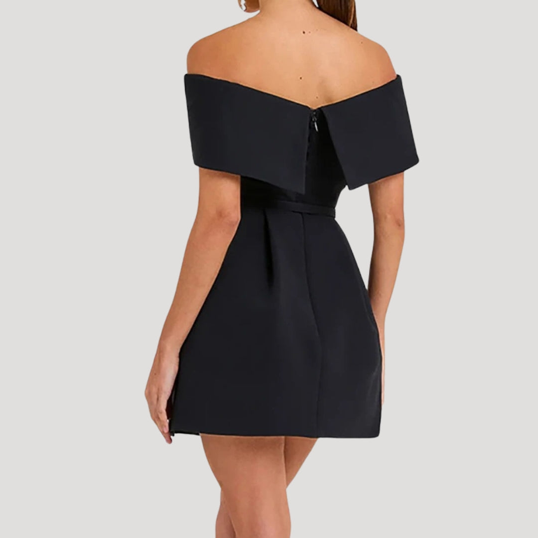 Damen - Schulterfreies Minikleid mit Gürtel - Leichtes Material - Ideal für Partys und besondere Anlässe
