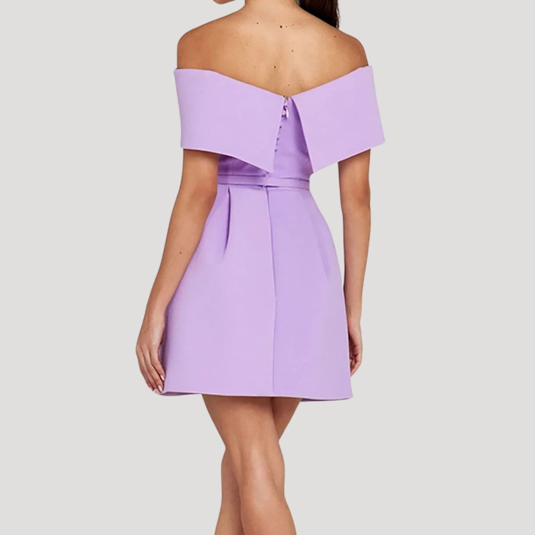 Damen - Schulterfreies Minikleid mit Gürtel - Leichtes Material - Ideal für Partys und besondere Anlässe