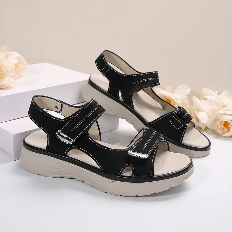 Damen - Sportliche Sandalen - Atmungsaktive Materialien - Leichtes Design - Ideal für den ganzen Tag