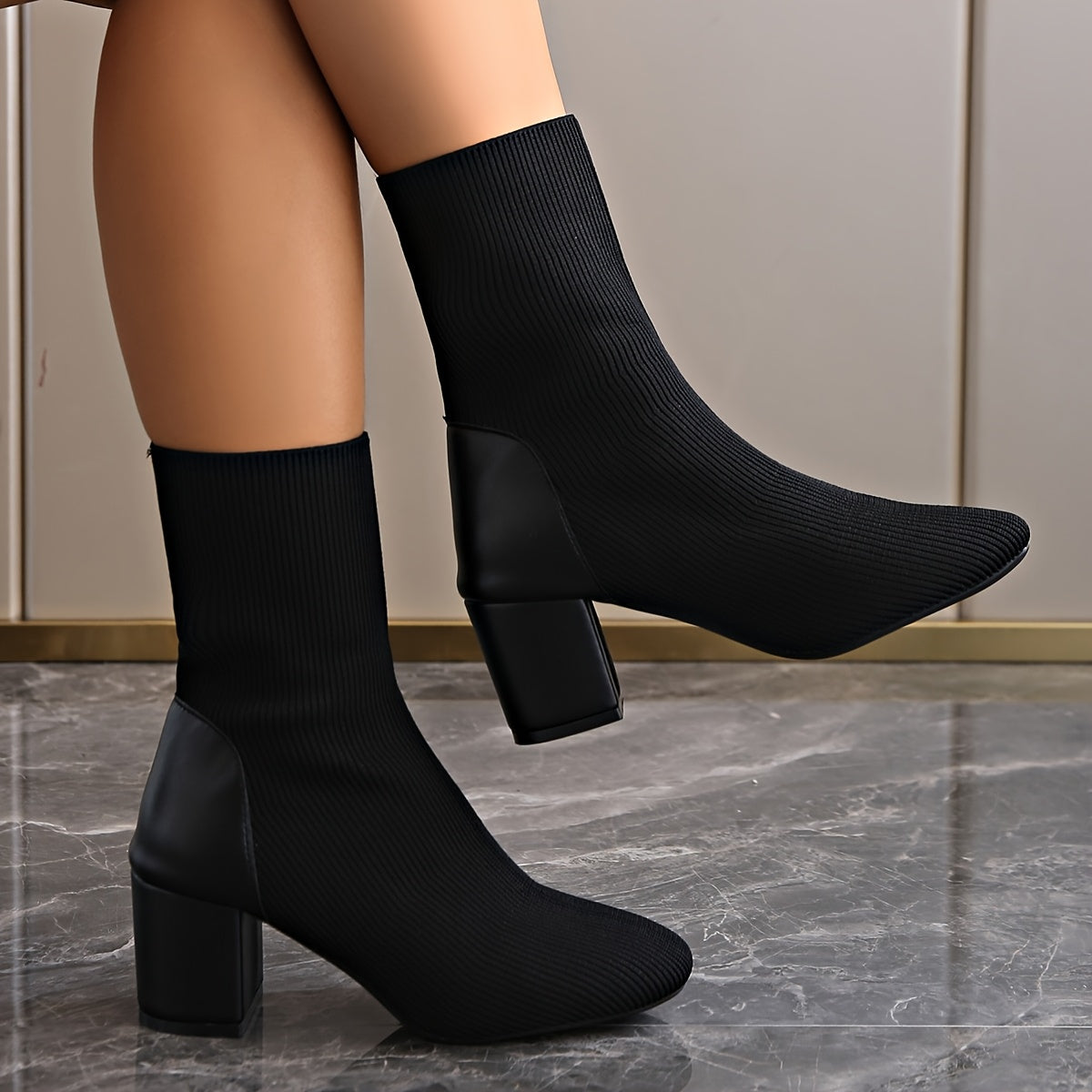 Damen - Stiefeletten mit Blockabsatz - Schwarzer Strick-Look - Modische Stiefel für jeden Anlass