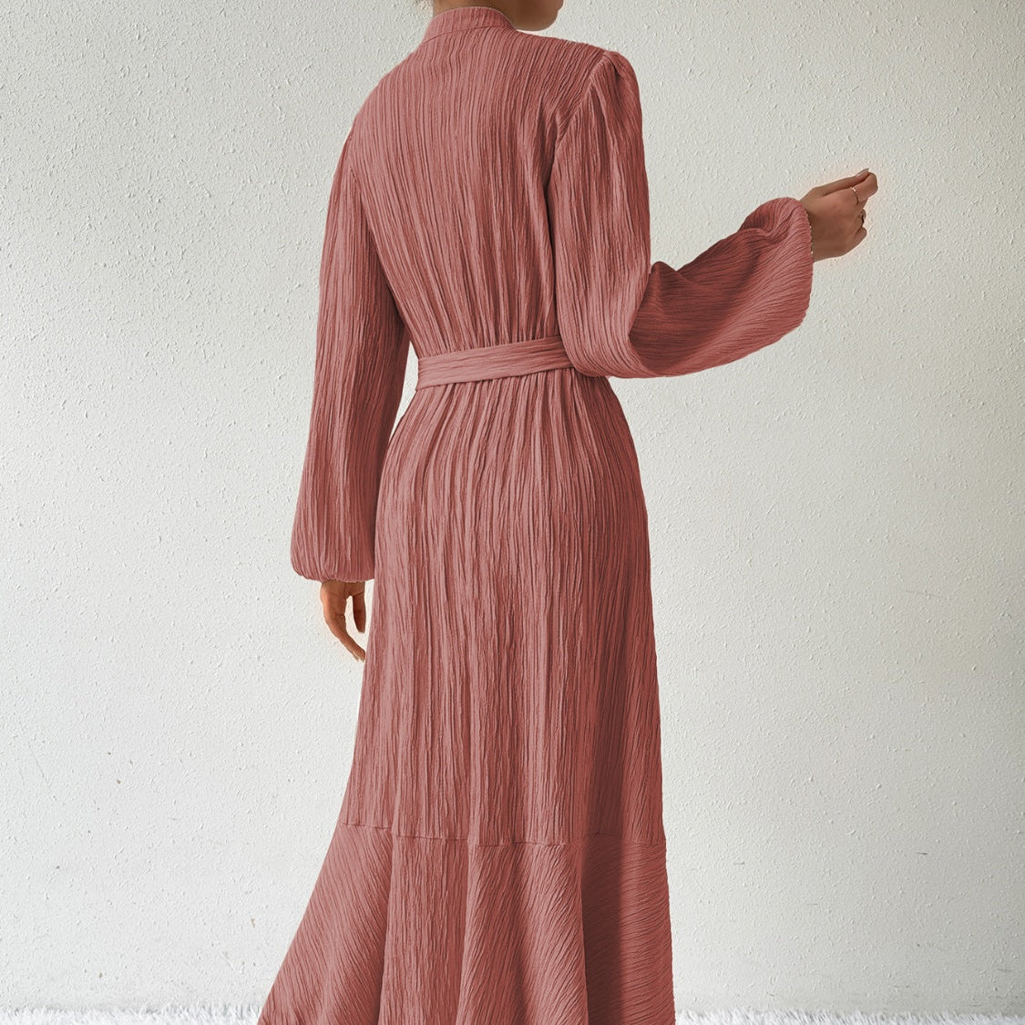 Damen - Plissiertes Maxikleid - Gewebtem Stoff - Lange Ärmel & Hoher Ausschnitt - Ideales Kleid für jeden Anlass