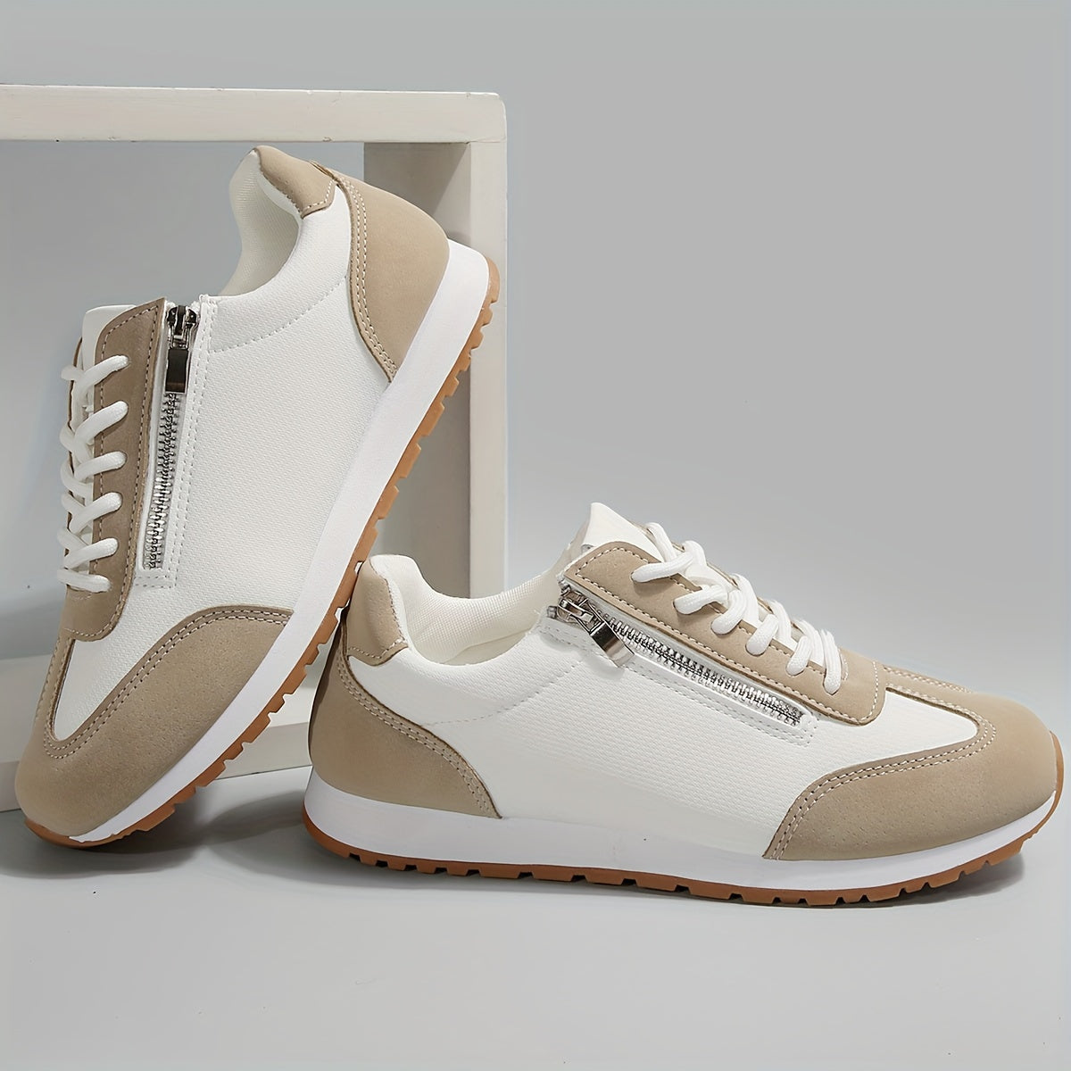 Damen - Plateauschuhe - Dehnbare Materialien - Höhenverstellbares Design - Bequeme Freizeitschuhe für Alltag und Stil