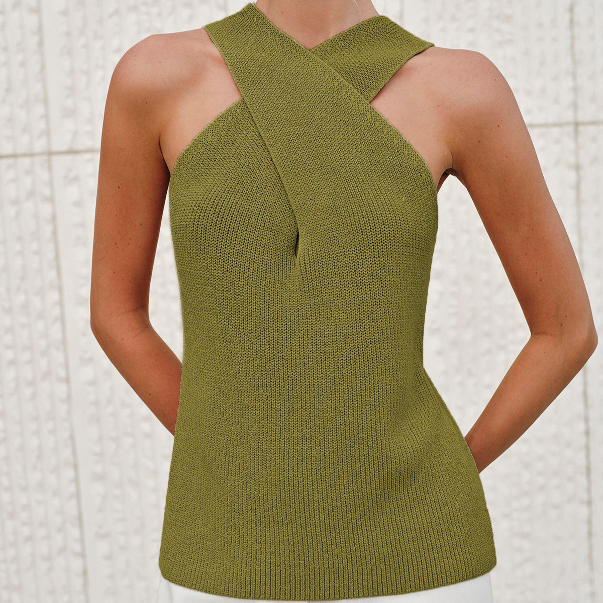 Damen - Halter-Cross-Over Tanktop - Stylisches & bequemes Material - Perfekt für Freizeit und Sport