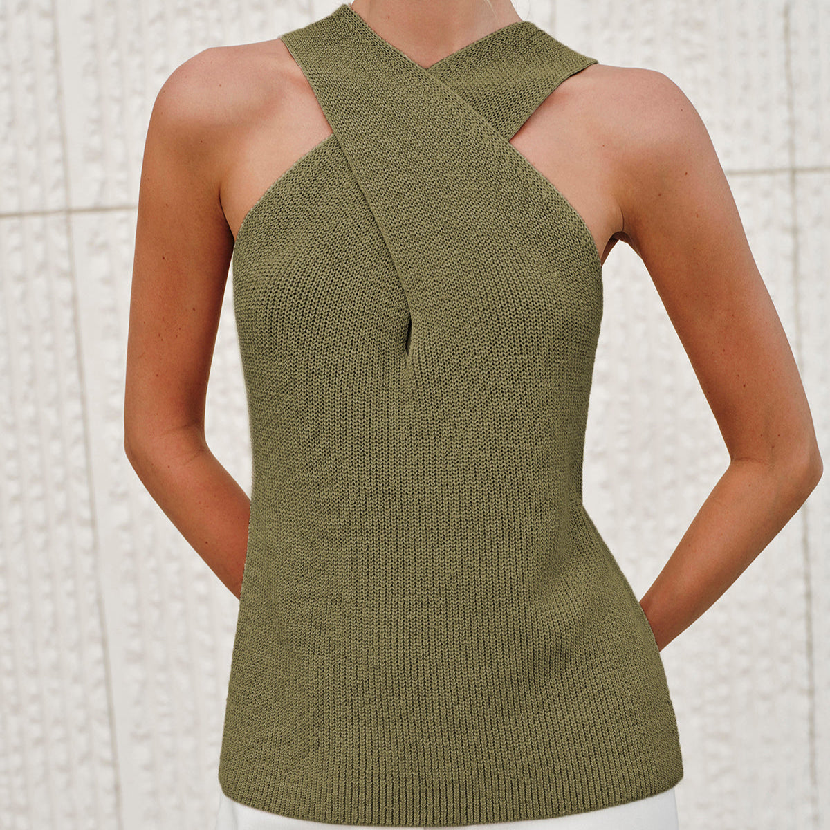 Damen - Halter-Cross-Over Tanktop - Stylisches & bequemes Material - Perfekt für Freizeit und Sport
