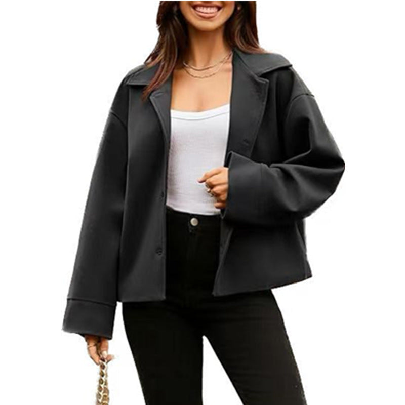 Damen - Übergroße Jacke - Modischer Stil - Trendige Begleiterin für jeden Anlass