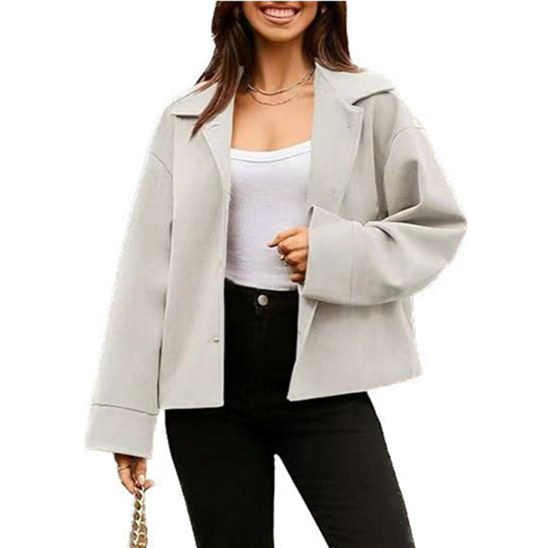 Damen - Übergroße Jacke - Modischer Stil - Trendige Begleiterin für jeden Anlass