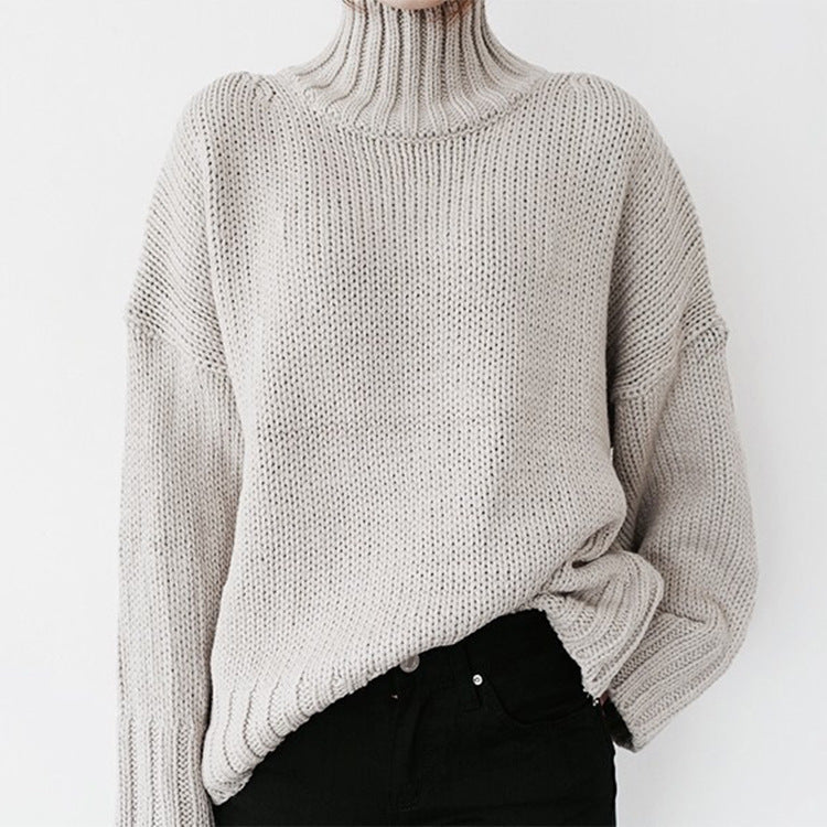 Frauen - Grobstrick-Pullover mit hohem Kragen - Bequem und stylisch für kalte Tage