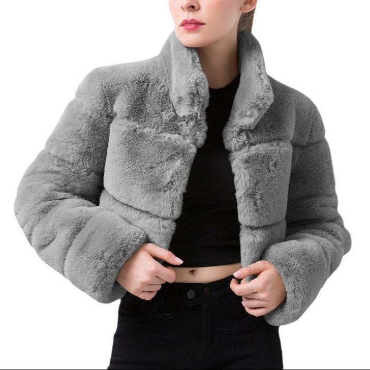 Damen - Modische kurze Jacke - Weicher Kunstpelz - Trendiger Stil für jeden Anlass