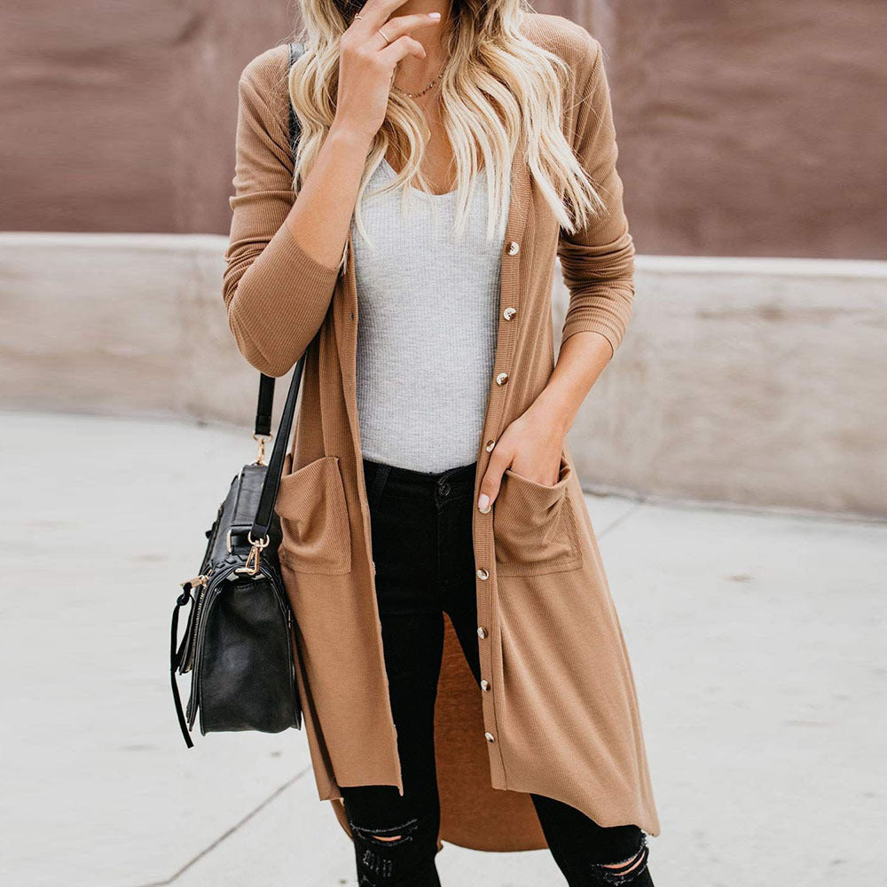 Damen - Lange Strickjacke - Knöpfen und praktischen Taschen - Bequeme und stilvolle Strickmode