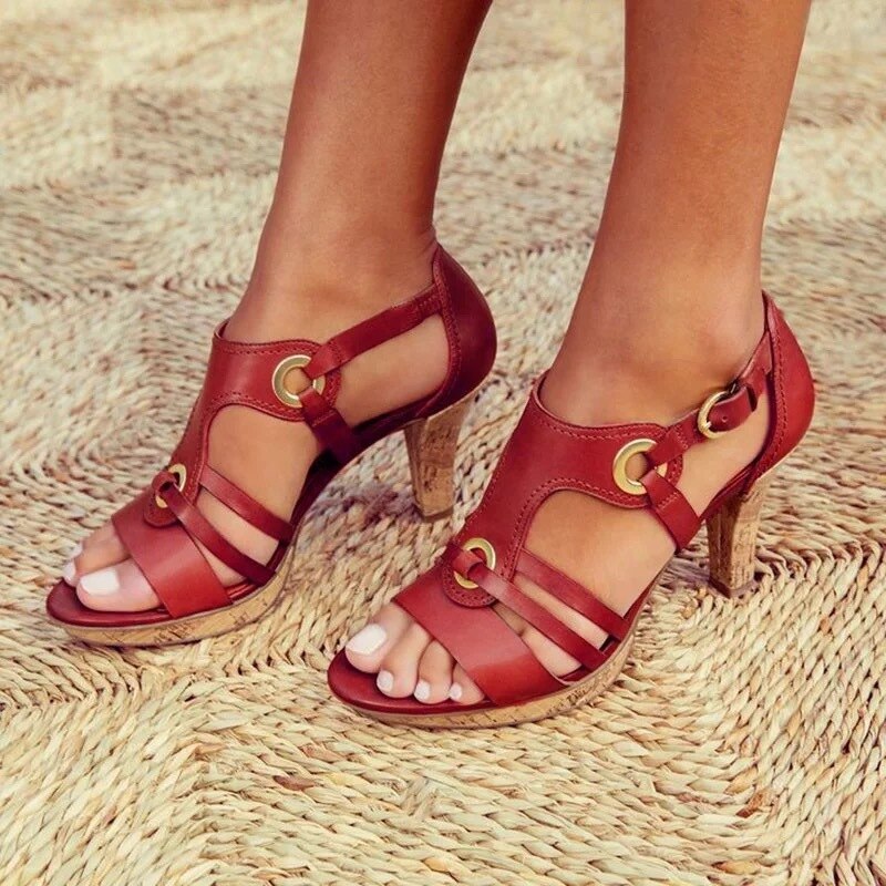 Damen - Stylische Komfort Absatz Sandalen - Weiches Material - Schicke Schuhe für jeden Tag