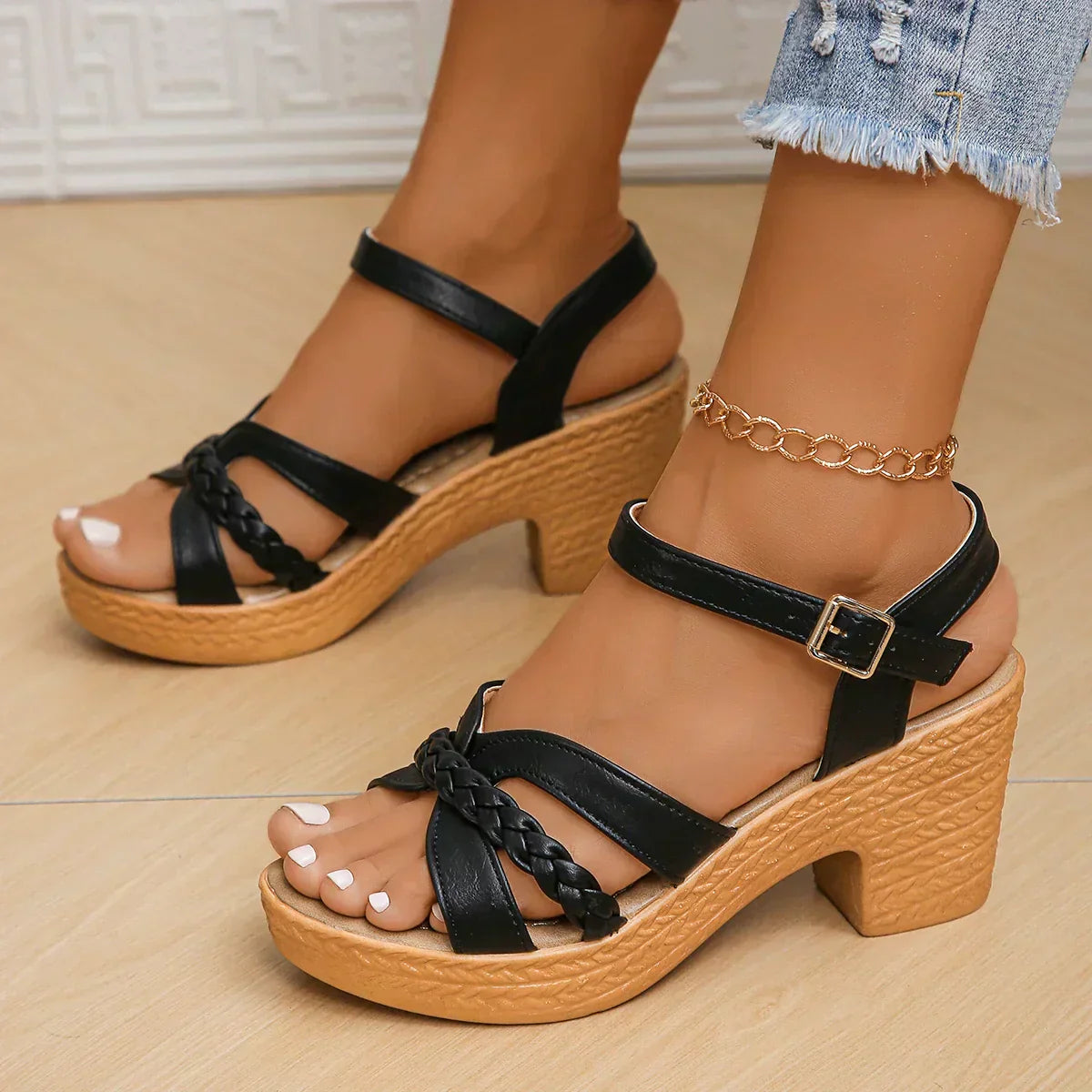 Damen - Modische Sandalen - Hochwertiges Material - Bequeme Passform - Lässige Sommer Sandalen
