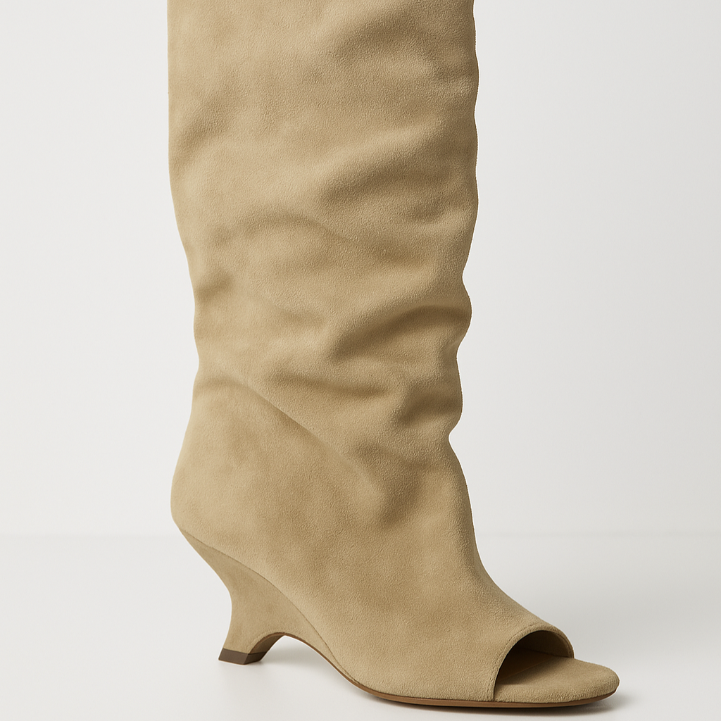 Damen - Kniehohe Keilstiefel - Piepenspritze - Slouchy Stil für einen lässigen Look