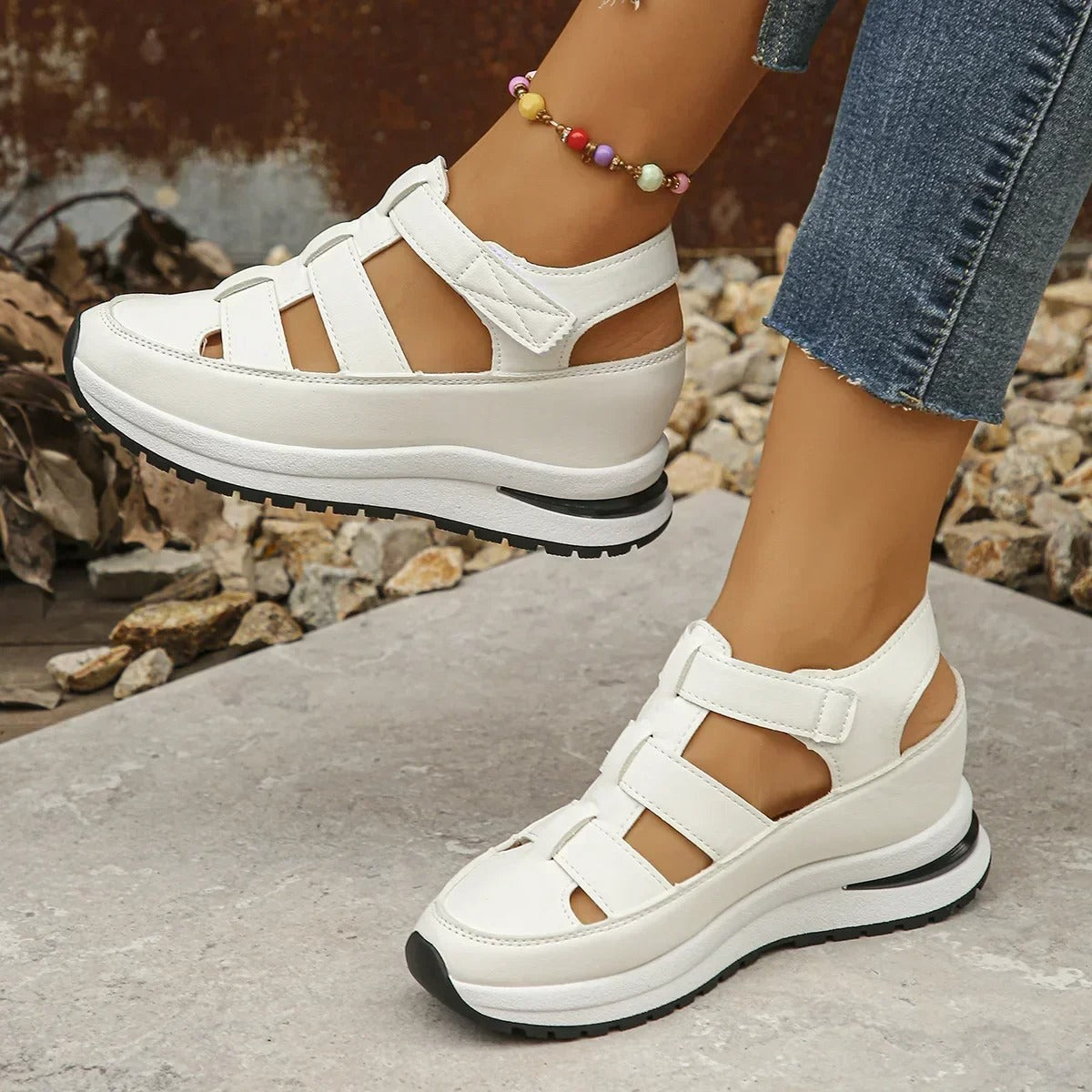 Damen - Komfort Sandalen - Synthetischen Materialien - Ideal für den Alltag - Bequeme und modische Schuhe