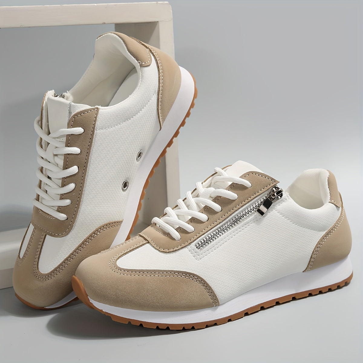 Damen - Plateauschuhe - Dehnbare Materialien - Höhenverstellbares Design - Bequeme Freizeitschuhe für Alltag und Stil