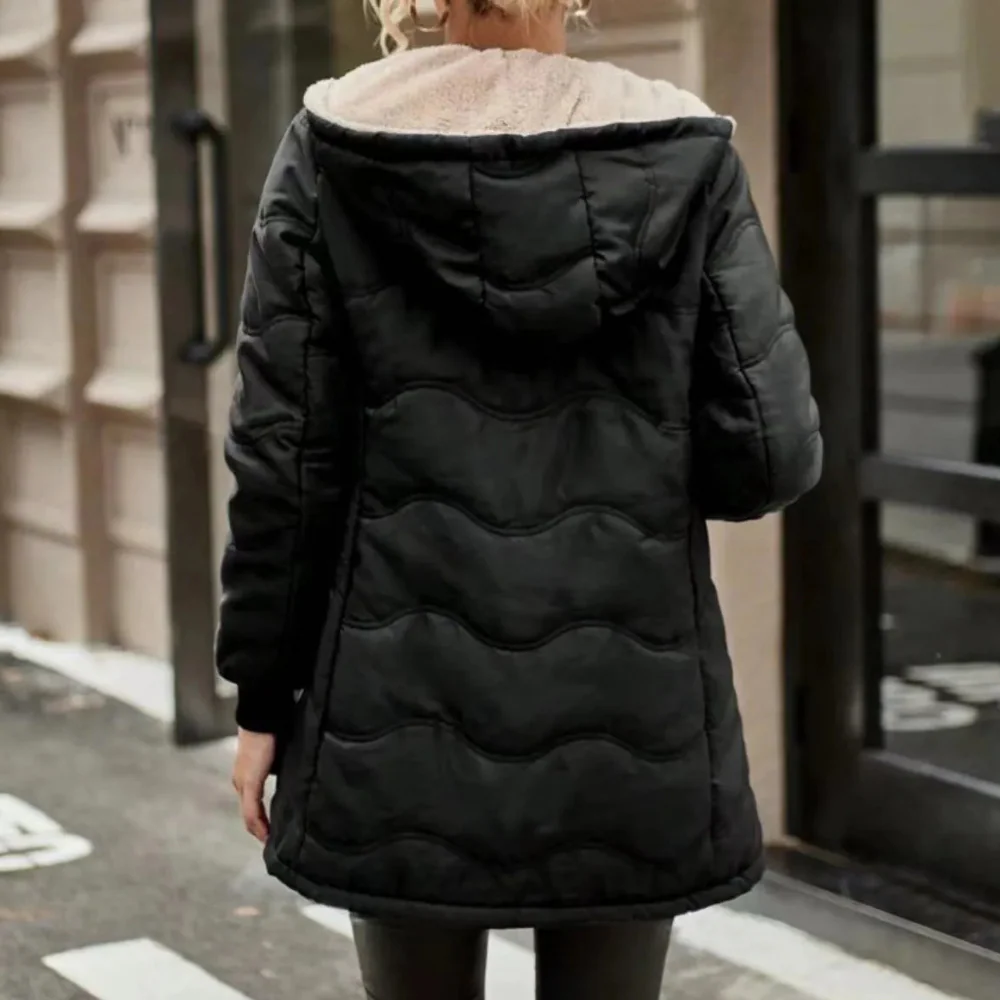 Damen - Trenchcoat mit Kapuze - Schlanke Passform - Gestepptes Design für stilvolle Looks