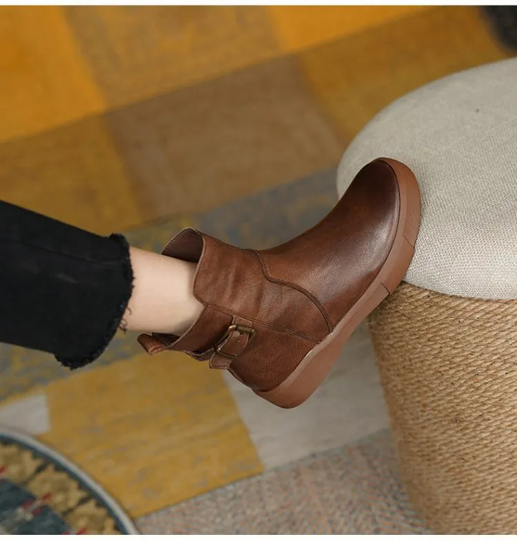 Damen - Mittlere Stiefel - Stilvolle Seitliche Schnallengestaltung - Modische Fußbekleidung