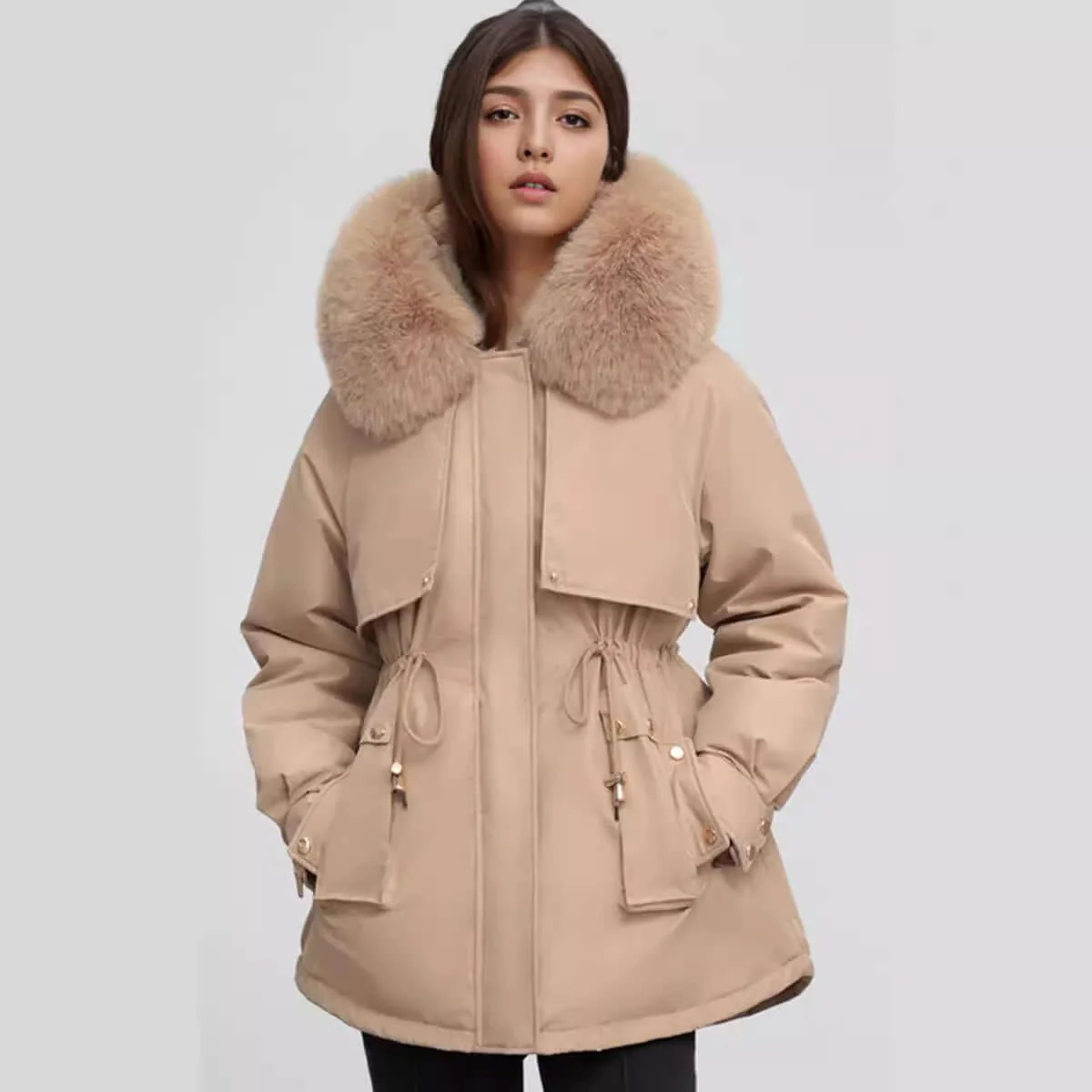 Damen - Hüftlanger mantel - Kunstpelz Kragen und Zip-Verschluss - Stilvoller Winter Look für jede Gelegenheit