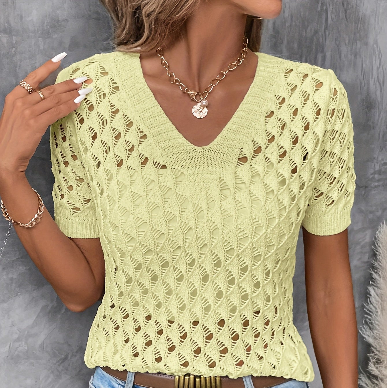 Damen - Eleganter Kurzarm-Pullover - Spitzengewebe - V-Ausschnitt mit Spitze - Stylisches und vielseitiges Top
