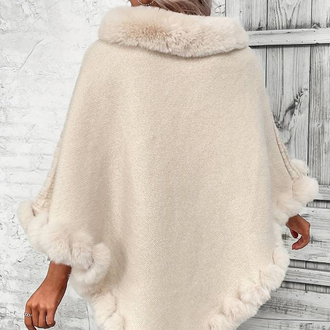 Damen - Beigefarbener Poncho - Flauschigem Besatz - Rautenmuster - Stilvoller Überwurf für kalte Tage