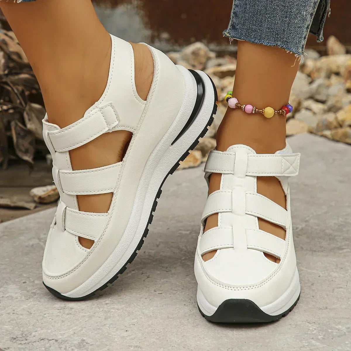 Damen - Komfort Sandalen - Synthetischen Materialien - Ideal für den Alltag - Bequeme und modische Schuhe
