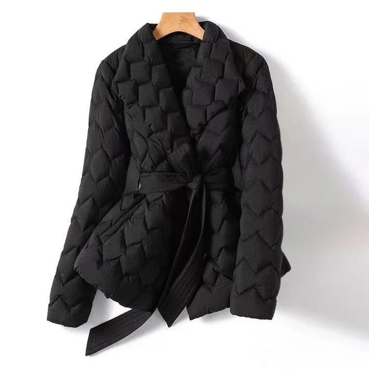 Damen Steppjacke mit Gürtel - Wärmendes Material - Modischer Begleiter für kühle Tage