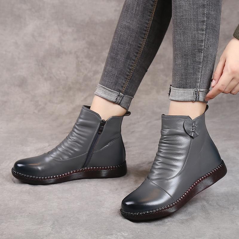 Damen - Stiefeletten aus Kunstleder mit gerüschter Front - Trendy und komfortabel für jeden Anlass